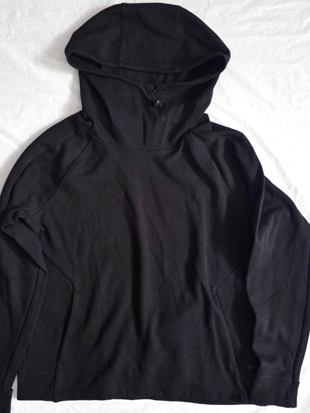 Women's Reebok Performance Hooded Long Sleeve Sweater, Large